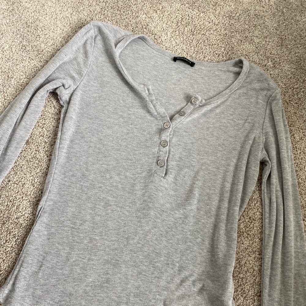 Basic grey dynamite ribbed long sleeve